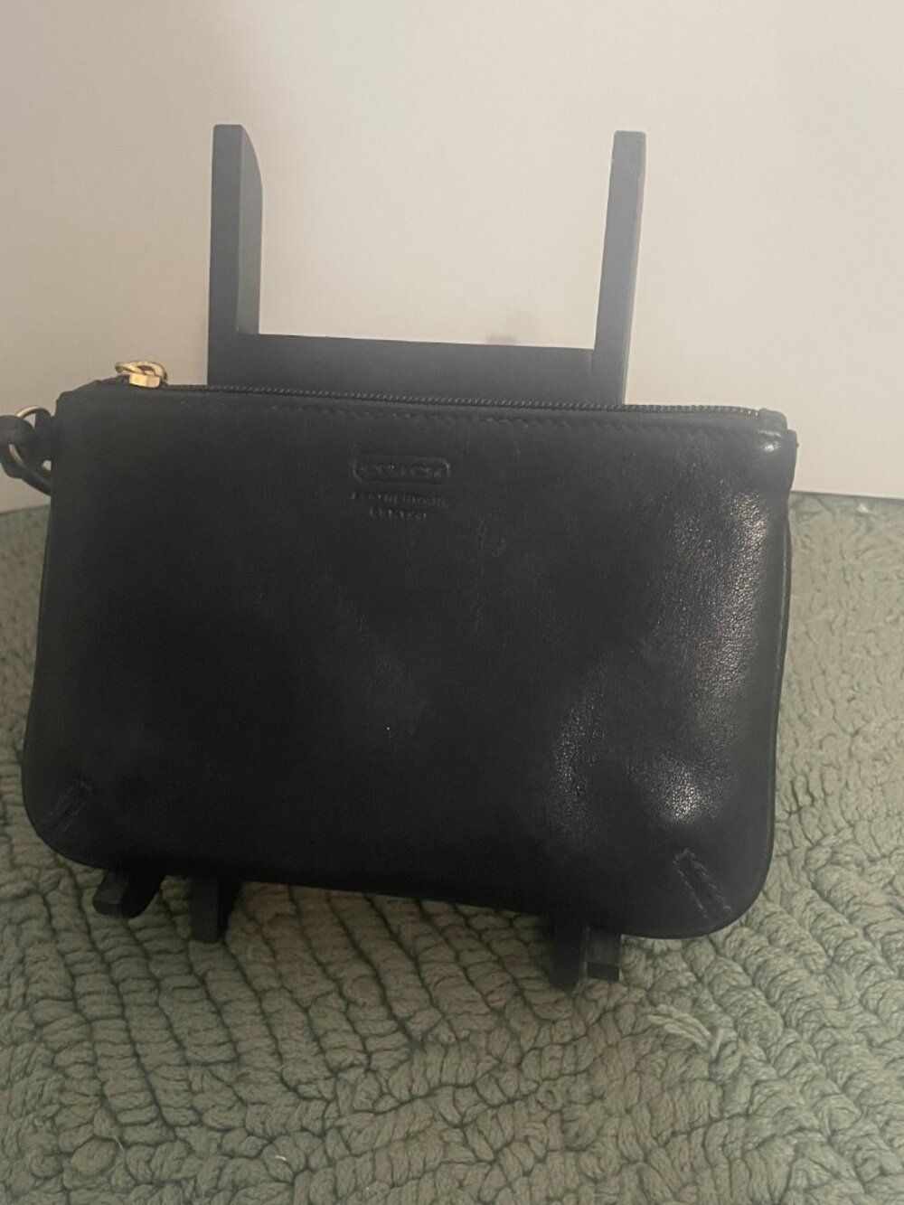 Vintage Coach Black Pebbled Leather Wristlet Wallet - Picture 3 of 8